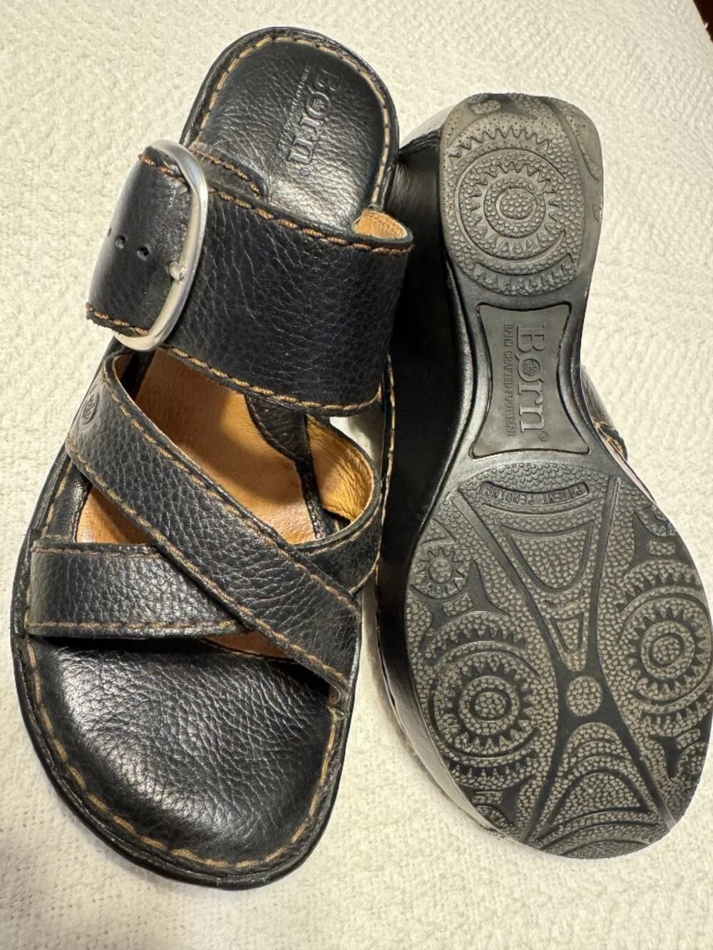 Born Black Leather Wedge Sandals Sz. 6